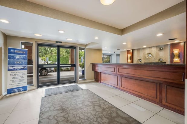 Images Best Western Alderwood