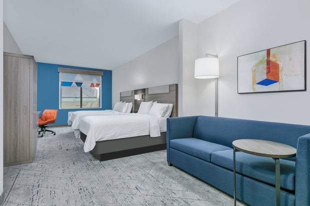 Images Holiday Inn Express & Suites Winnie by IHG