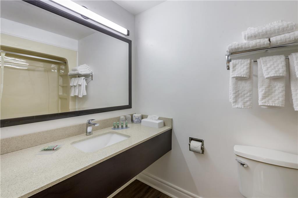 Images SureStay by Best Western Kemptville