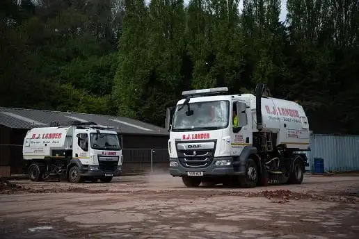 Images R J Lander Ltd