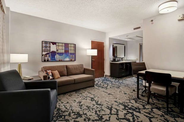 Images Embassy Suites by Hilton Charleston