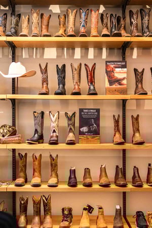 Images Ariat Brand Shop