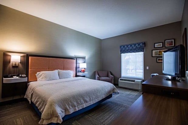 Images Hampton Inn Hadley-Amherst Area