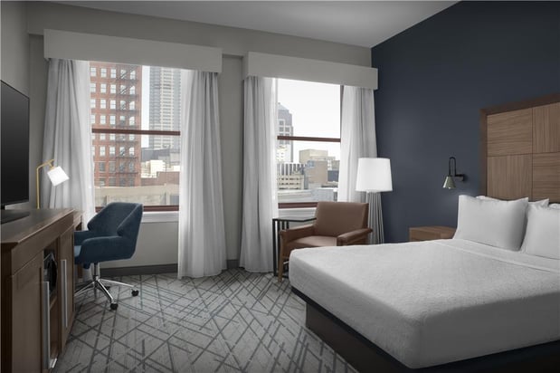 Images Hampton Inn Indianapolis Downtown Across from Circle Centre