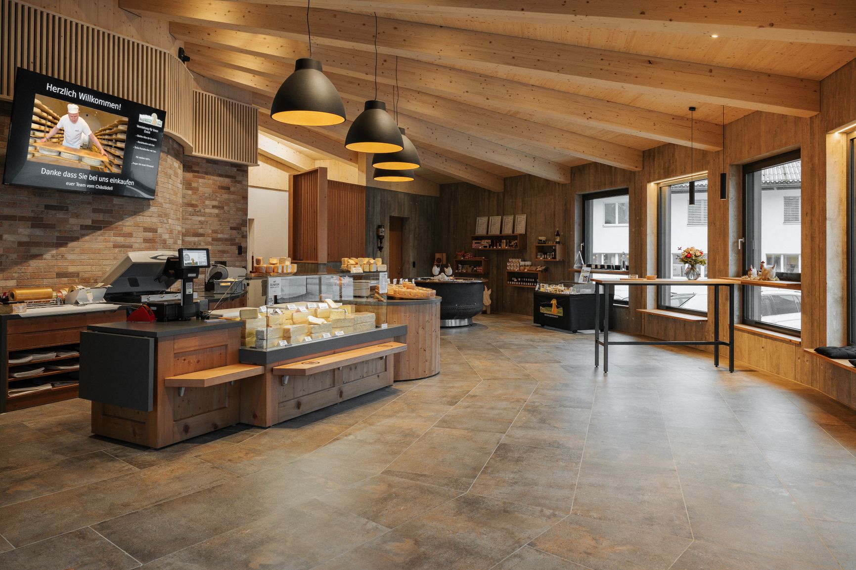 Bilder Berg-Käserei Gais AG