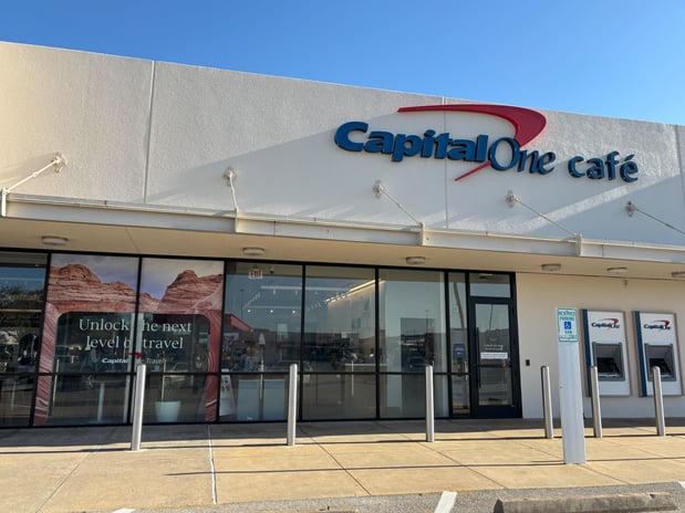 Images Capital One Café