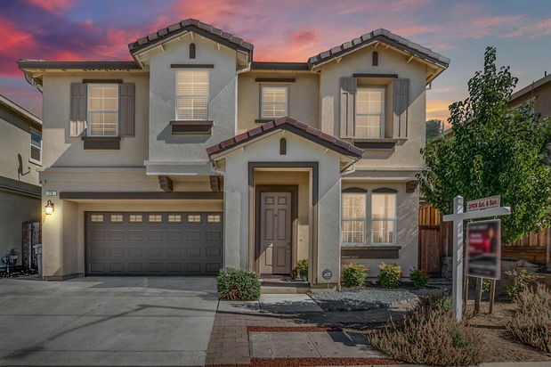 Images Monica Betancur, REALTOR | Compass