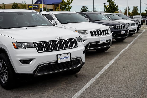Images Russ Darrow Chrysler Dodge Jeep RAM Milwaukee Service Center