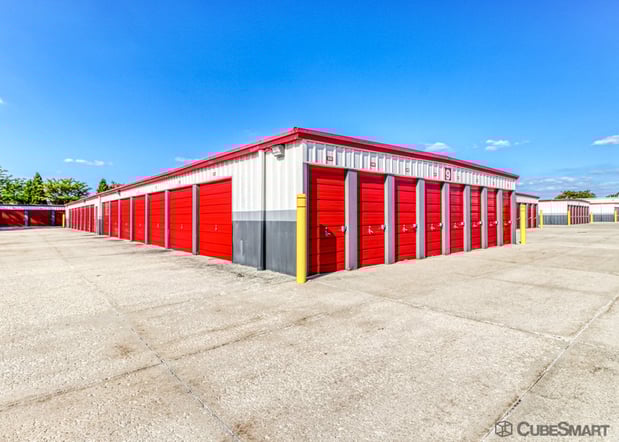 Images CubeSmart Self Storage