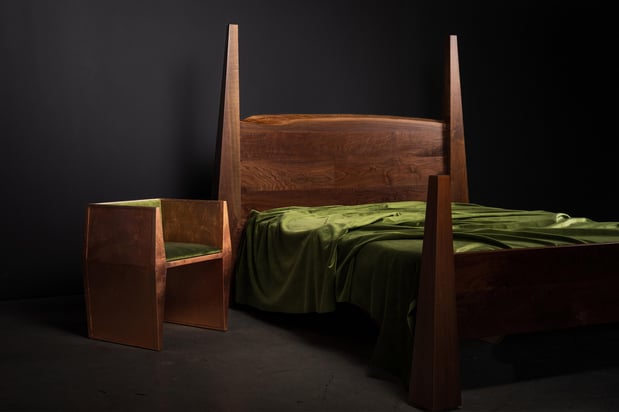 Images SENTIENT Furniture