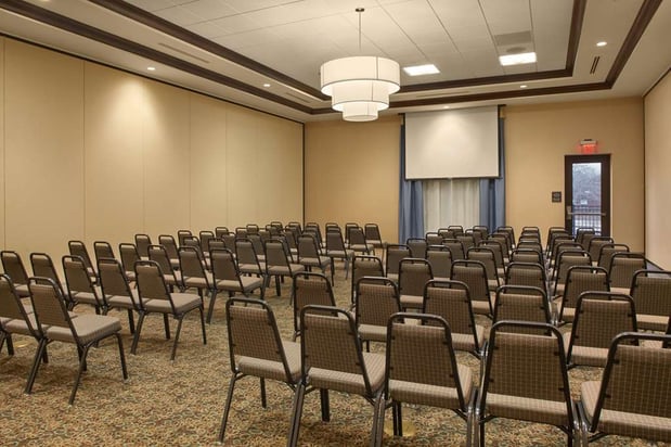 Images Hilton Garden Inn Akron