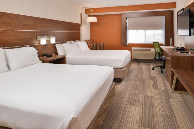 Images Holiday Inn Express Westley North- Patterson Area, an IHG Hotel