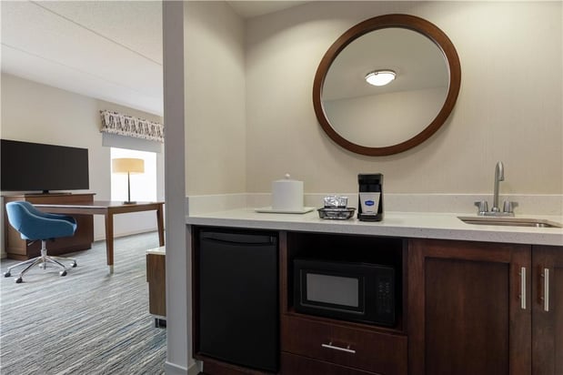 Images Hampton Inn & Suites Pittsburgh/Harmarville