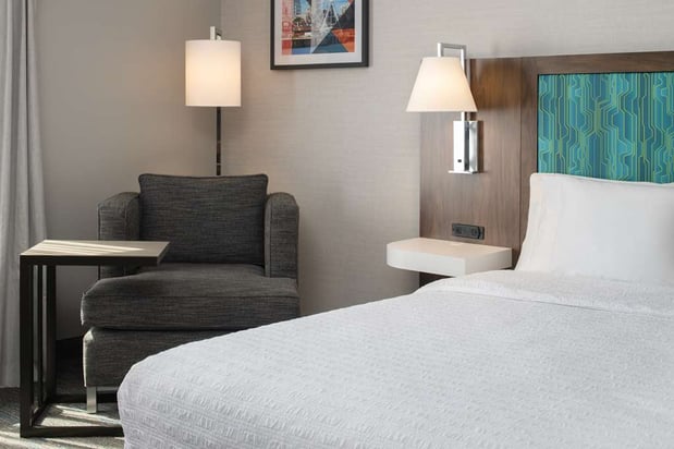 Images Hampton Inn & Suites Seattle-Airport/28th Ave