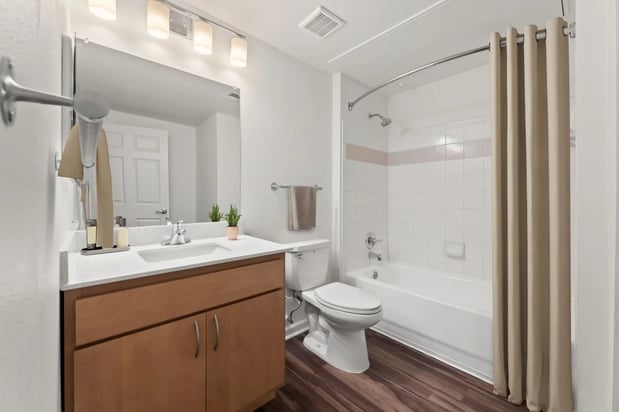 Images Sandy Creek Apartments