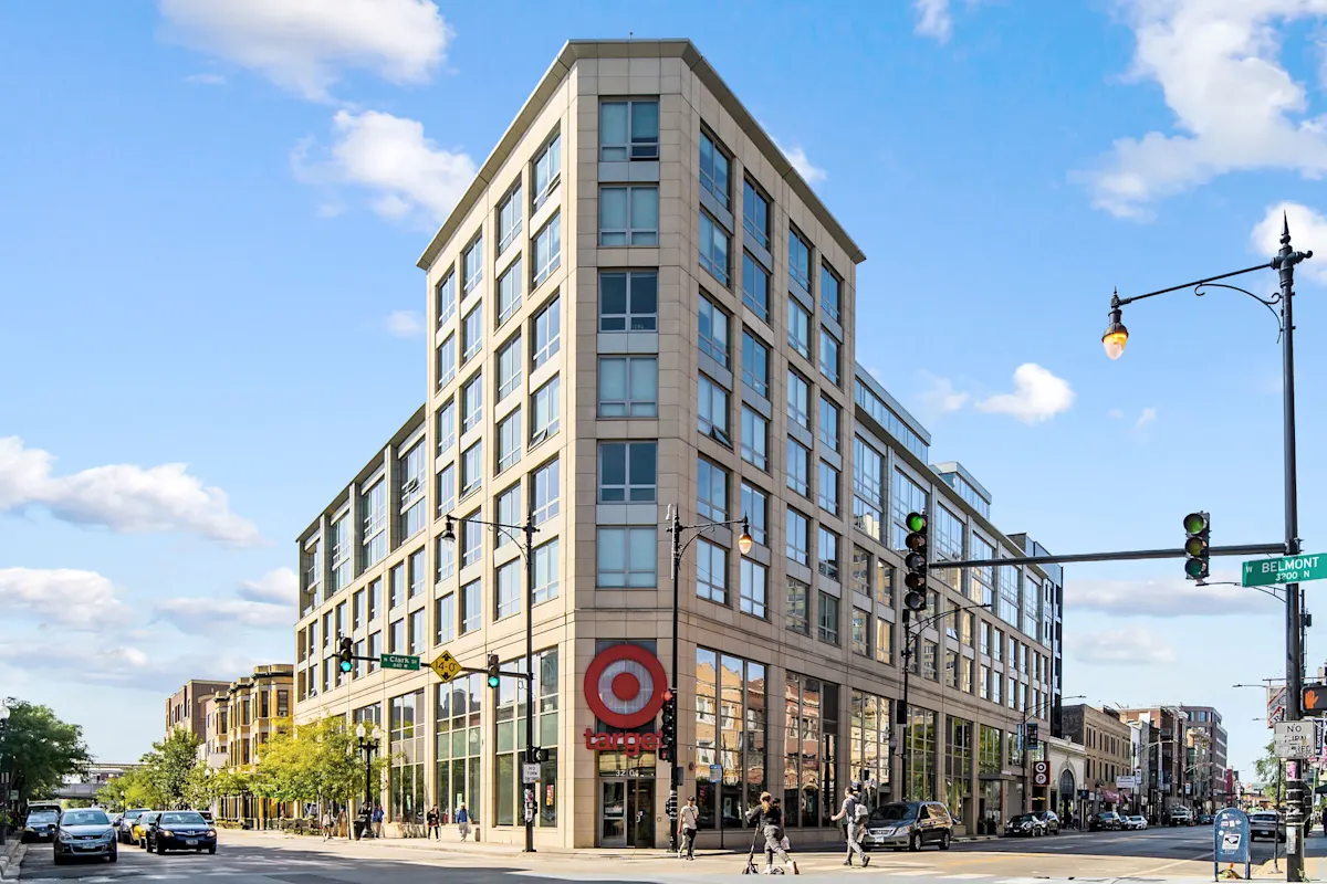 Lakeview 3200 Apartments