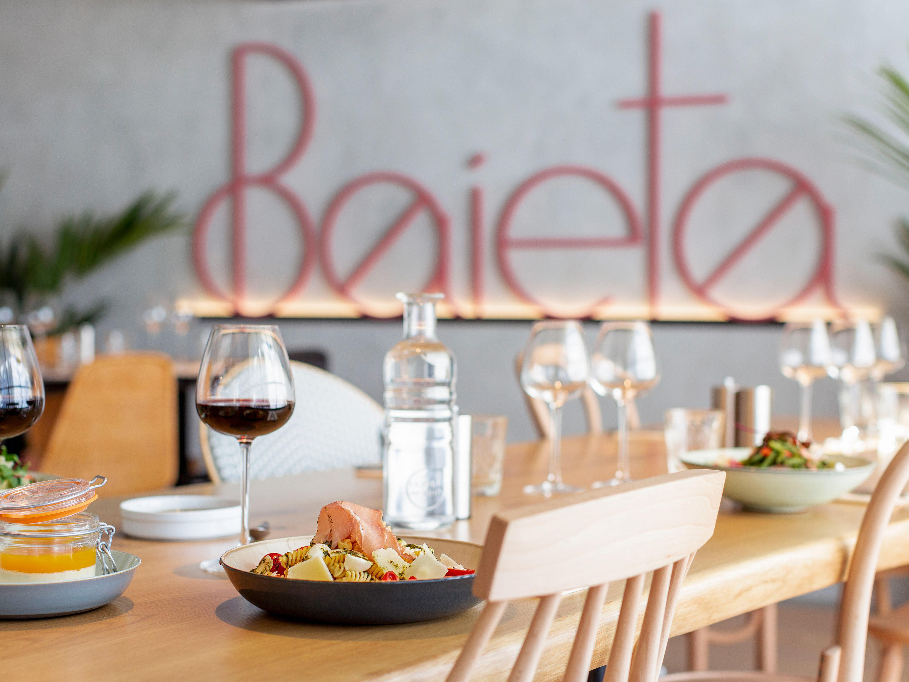 Baieta - Restaurant - Nice - 04 93 83 30 30 France | ShowMeLocal.com