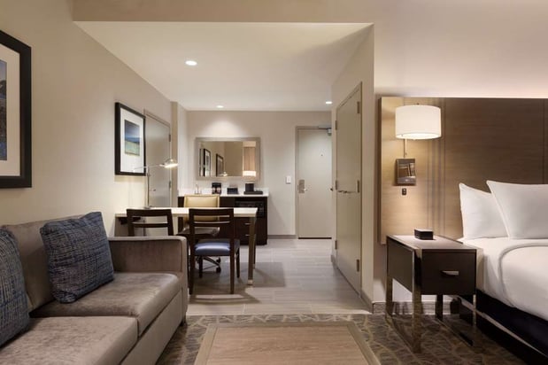 Images Embassy Suites by Hilton The Woodlands® at Hughes Landing