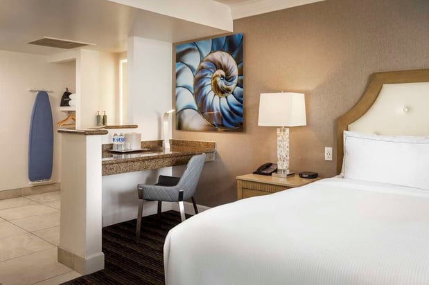 Images DoubleTree by Hilton San Diego Bayside