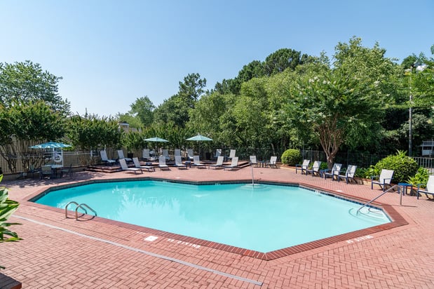 Images Grove at Stonebrook Apartments & Townhomes