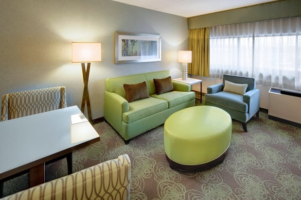 Images Crowne Plaza Lansing by IHG