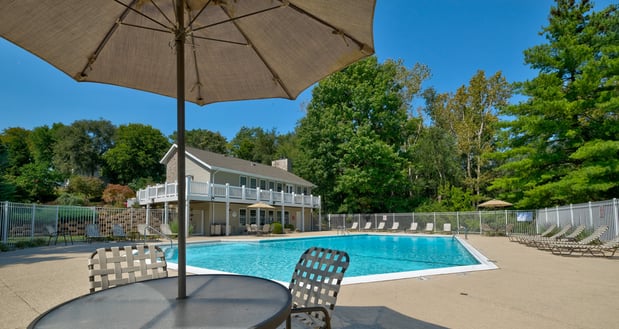 Images Forest Woods Apartments