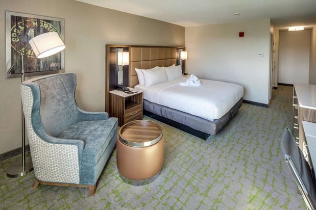 Images DoubleTree by Hilton Huntington