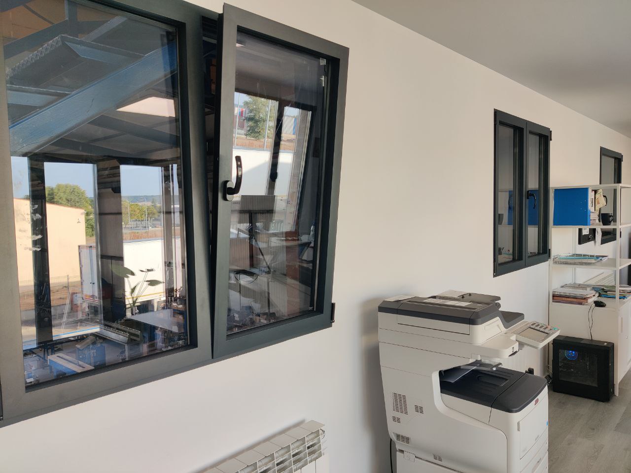 Images Solu Metal - Metálicas de la Rosa