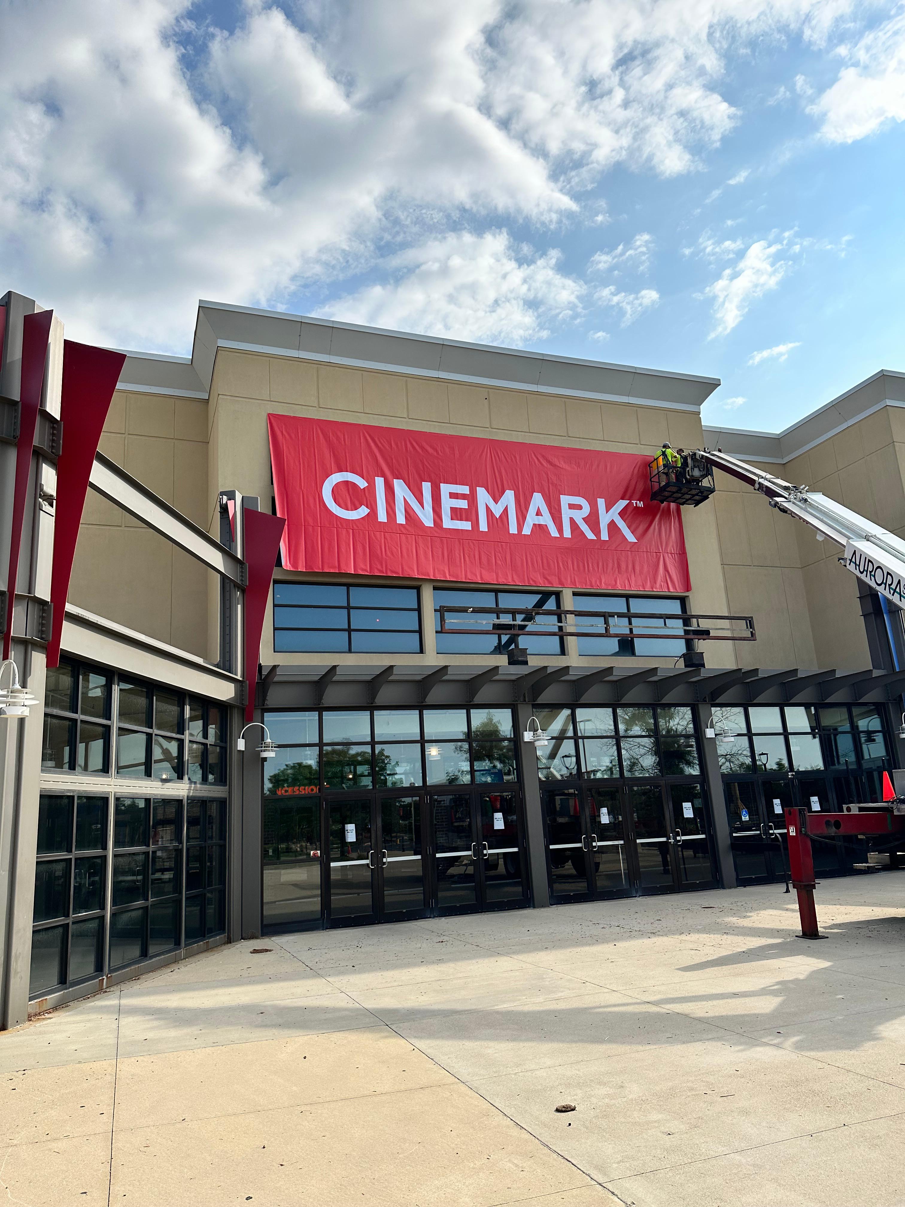 Cinemark Cantera Warrenville and XD Front