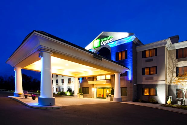 Images Holiday Inn Express Syracuse Airport by IHG