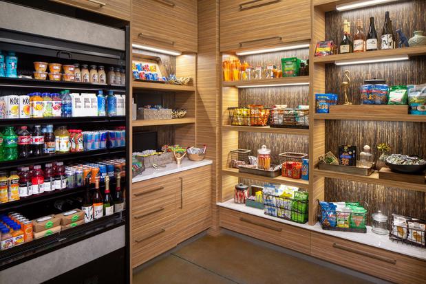 Images Hotel Indigo Gainesville-Celebration Pointe by IHG