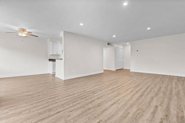 Images White Oak Terrace Apartments