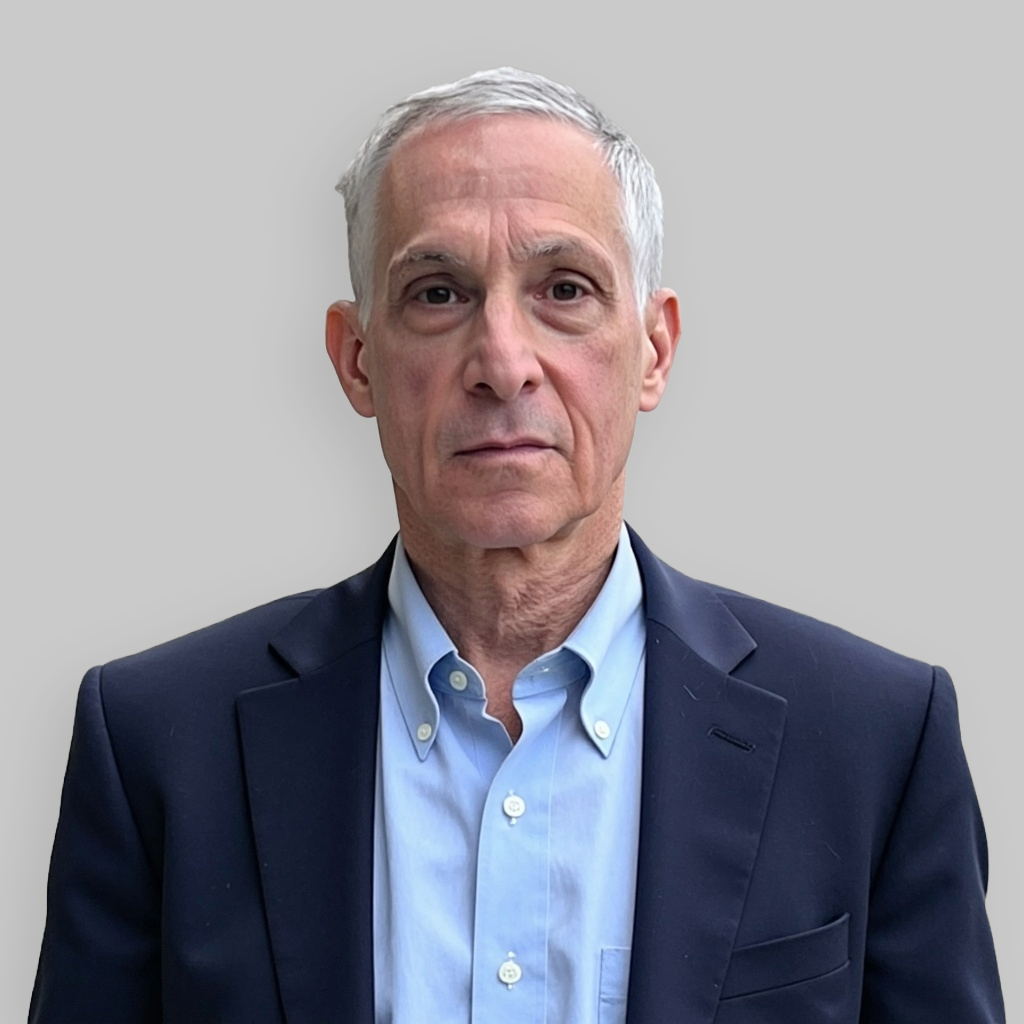 Headshot of Robert B. Greenwald, a wealth advisor at Chase