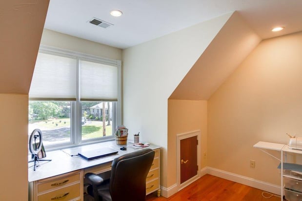 Images Bowen Real Estate of Cape Cod