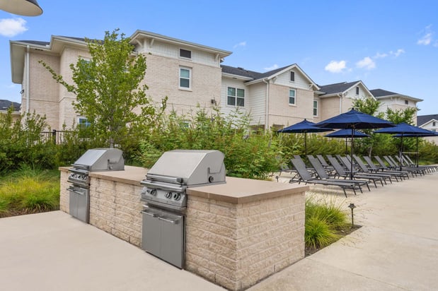Images Camden Leander Apartments