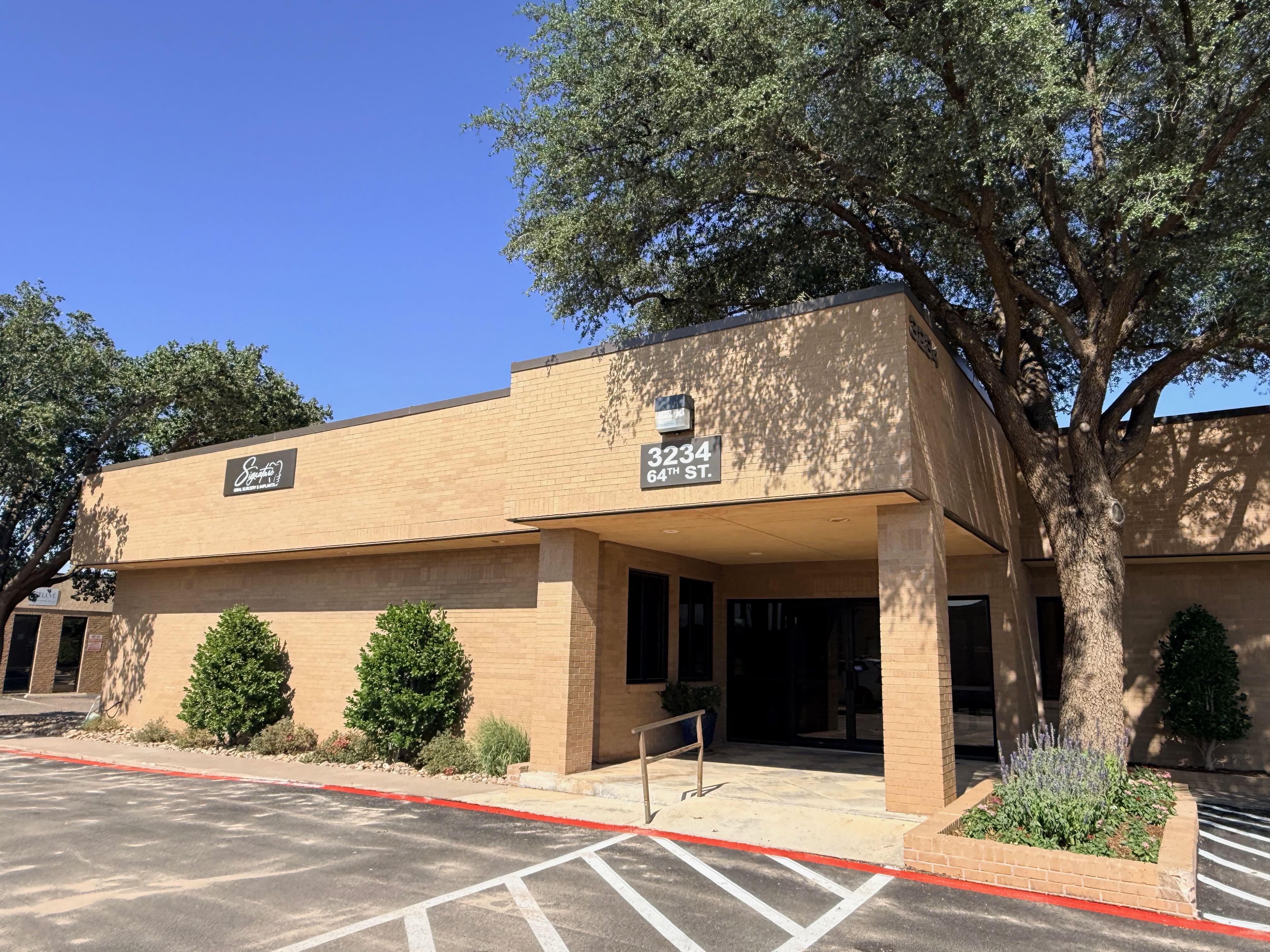 Signature Oral Surgery & Implants provides advanced oral surgery and dental implant care in Lubbock, 