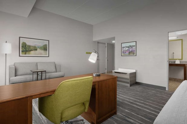 Images Hampton Inn & Suites Lynchburg