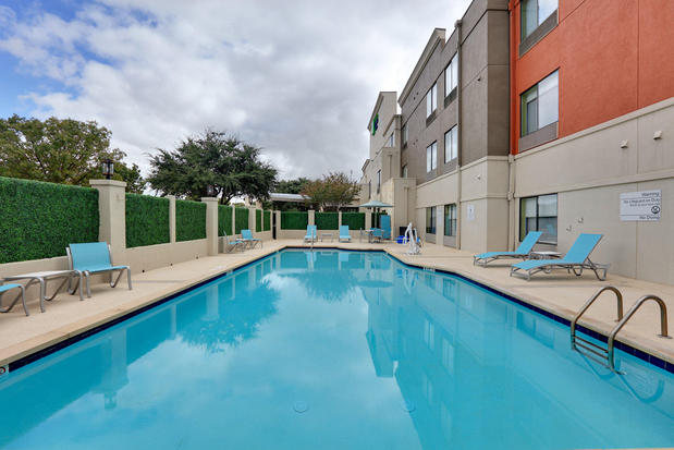 Images Holiday Inn Express & Suites Austin - Round Rock by IHG