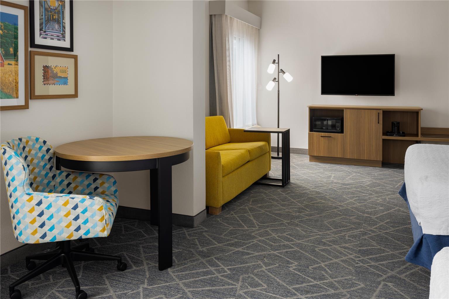 Guest room