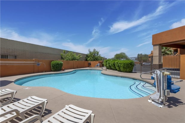 Images Best Western Inn of Chandler