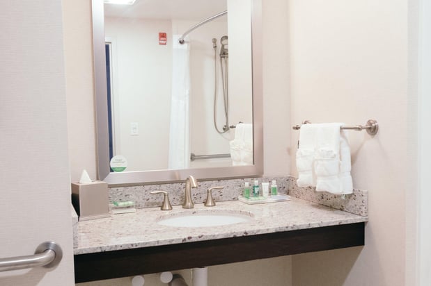 Images Holiday Inn & Suites East Peoria by IHG
