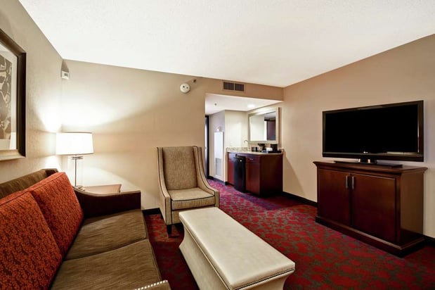 Images Embassy Suites by Hilton Dulles Airport