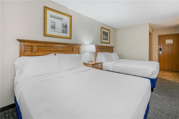 Images SureStay Plus by Best Western Elizabethtown Hershey