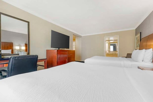 Images Best Western Plus Marina Shores Hotel