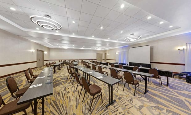 Images Embassy Suites by Hilton Milwaukee Brookfield