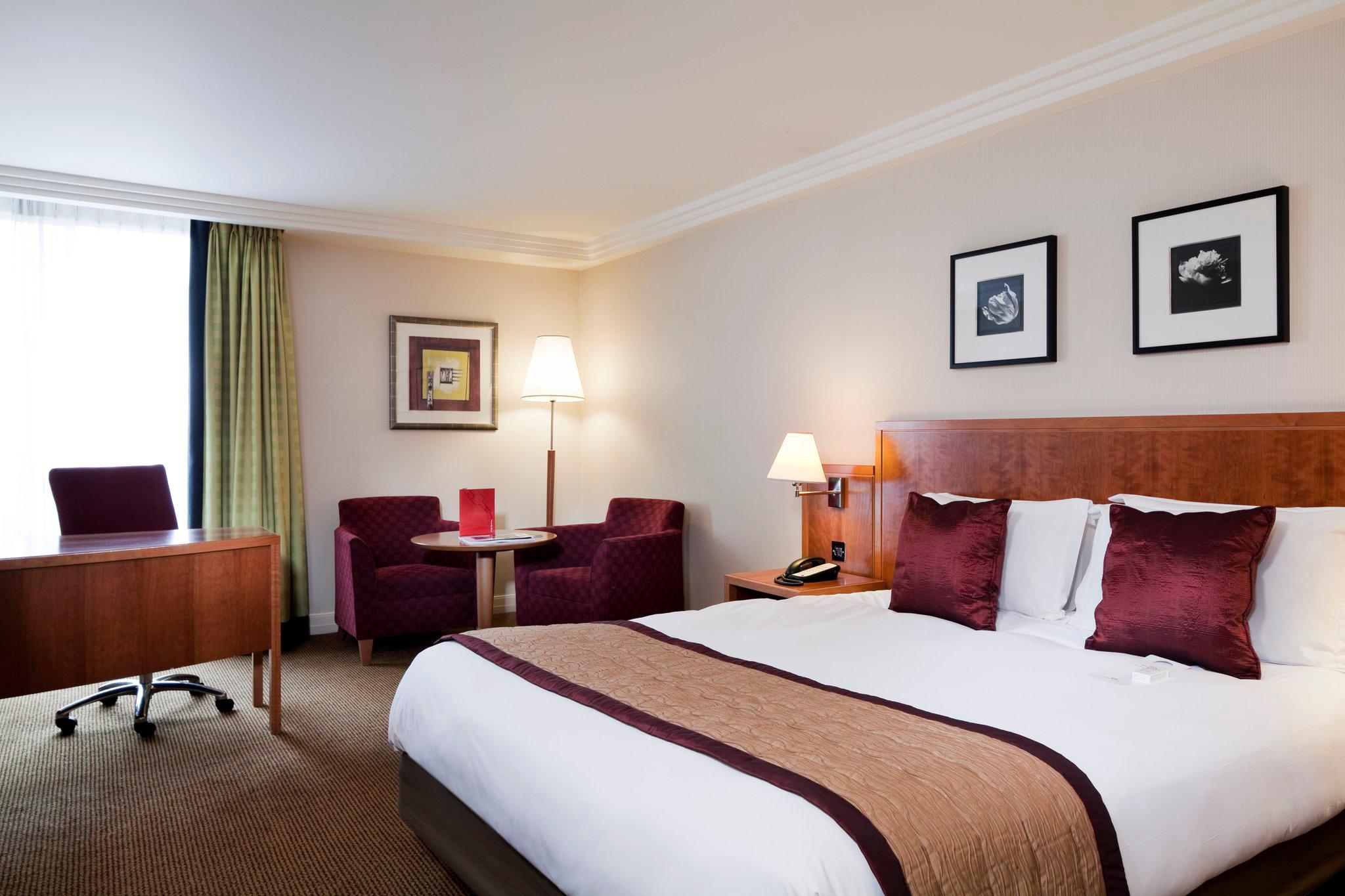 Images Crowne Plaza London - Heathrow, an IHG Hotel