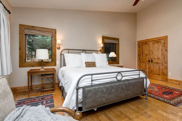 Images Abode Jackson Hole - Vacation Rentals & Property Management