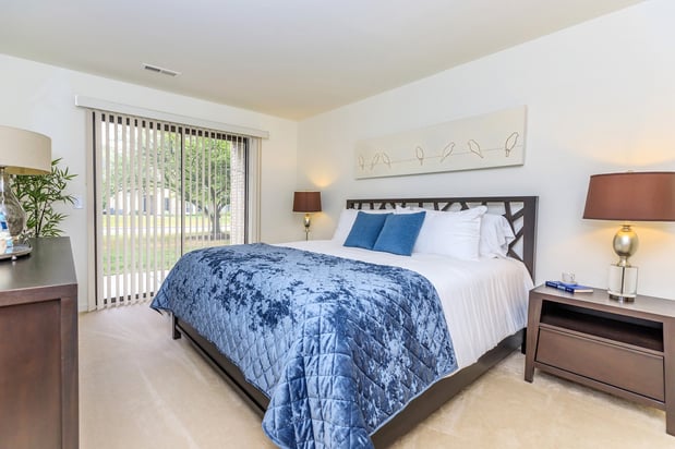 Images Manors at Knollwood