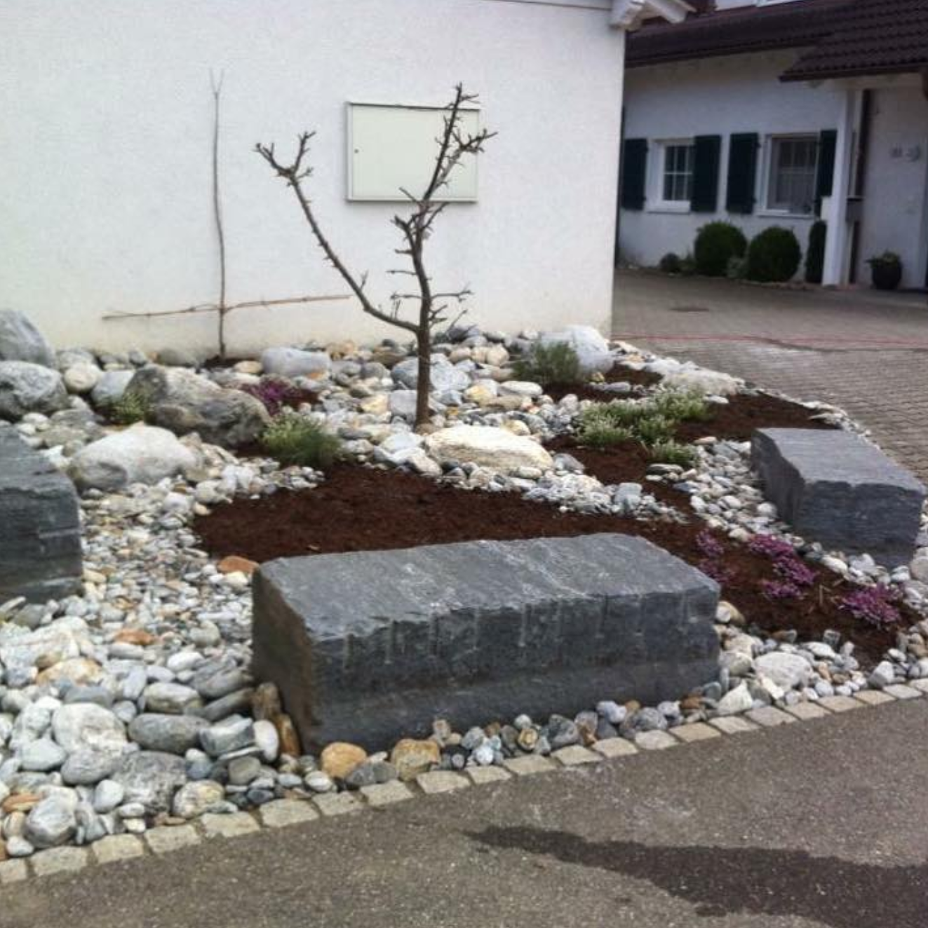 Huwiler Gartendesign, Im Schörli 23 in Dübendorf