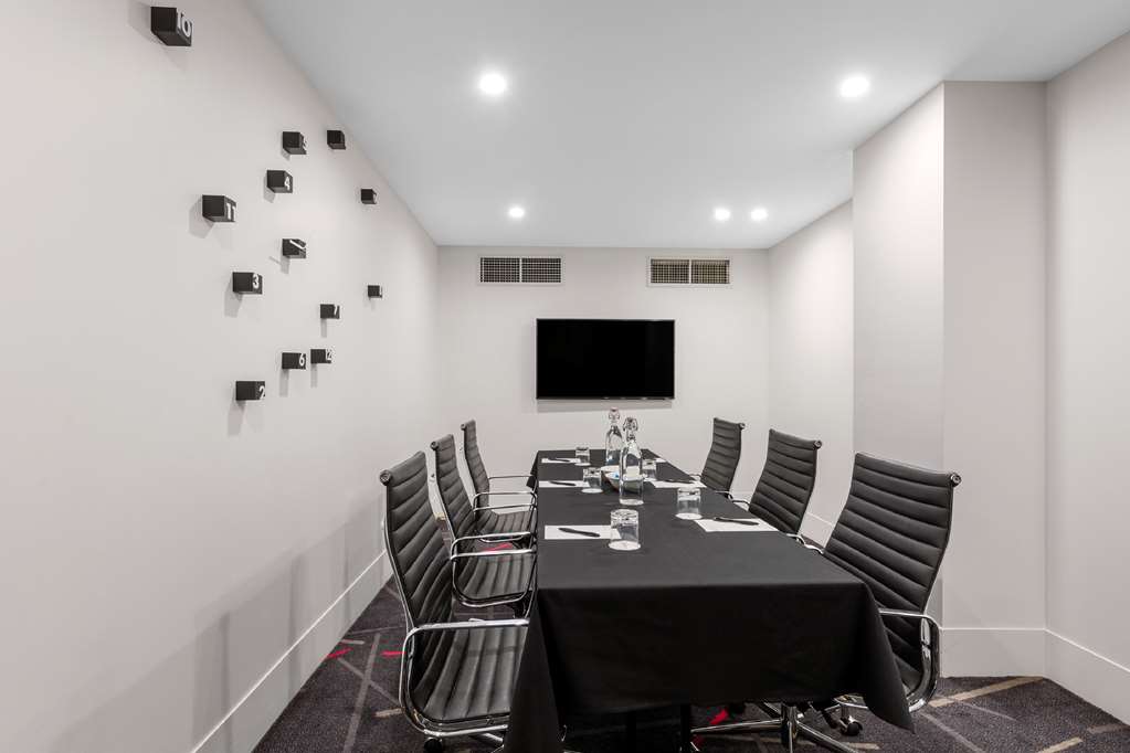 Images Radisson Hotel on Flagstaff Gardens Melbourne